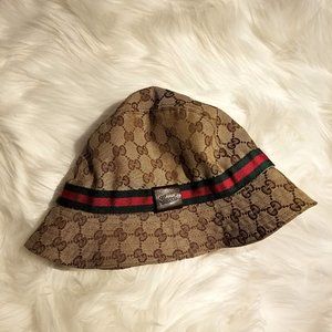 Gucci Bucket Hat (Gucci Script Logo Version)